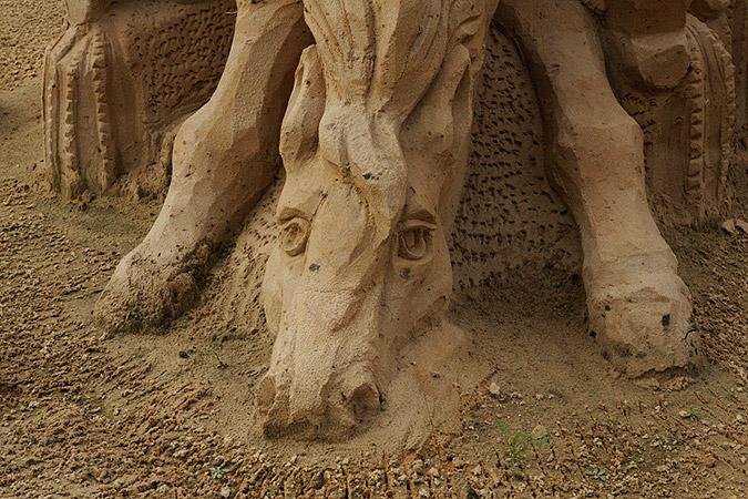 Скульптуры из песка (15 фото)