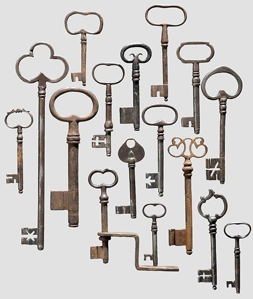 Старинные ключи (20 фото)