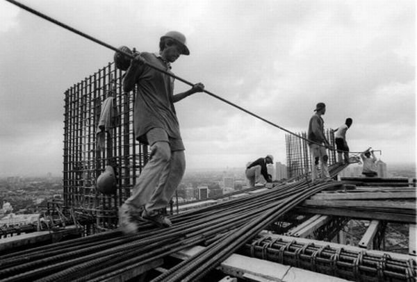 Как в Китае строят высотки (23 фото)