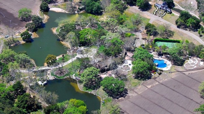 Neverland - легендарный особняк Майкла Джексона (63 фото)